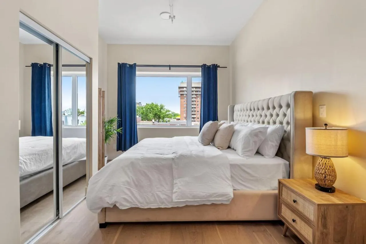 Luxe Downtown King Suite Montréal Lägenhet