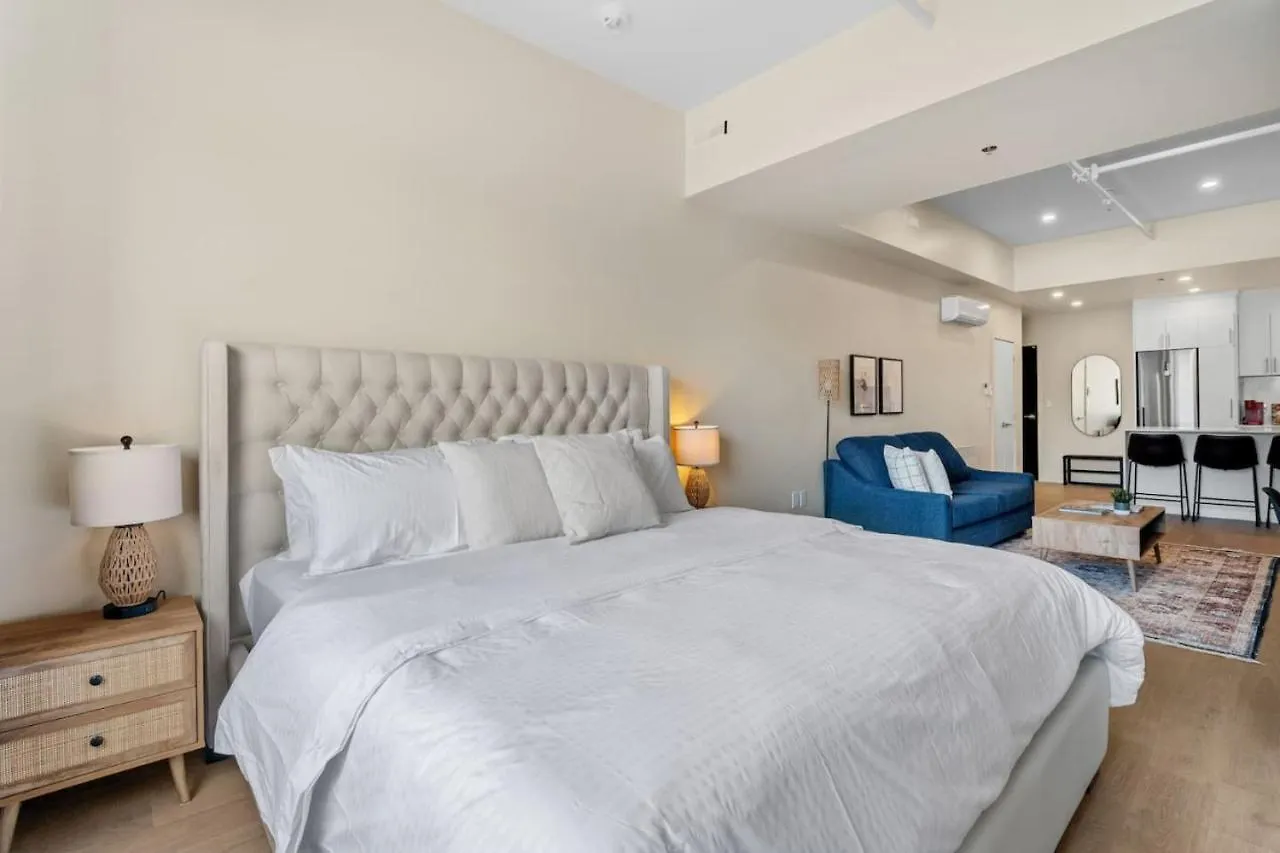 Luxe Downtown King Suite Montréal Lägenhet